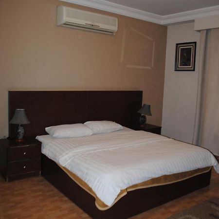 Alballouti Hotel Suites Amman Ngoại thất bức ảnh