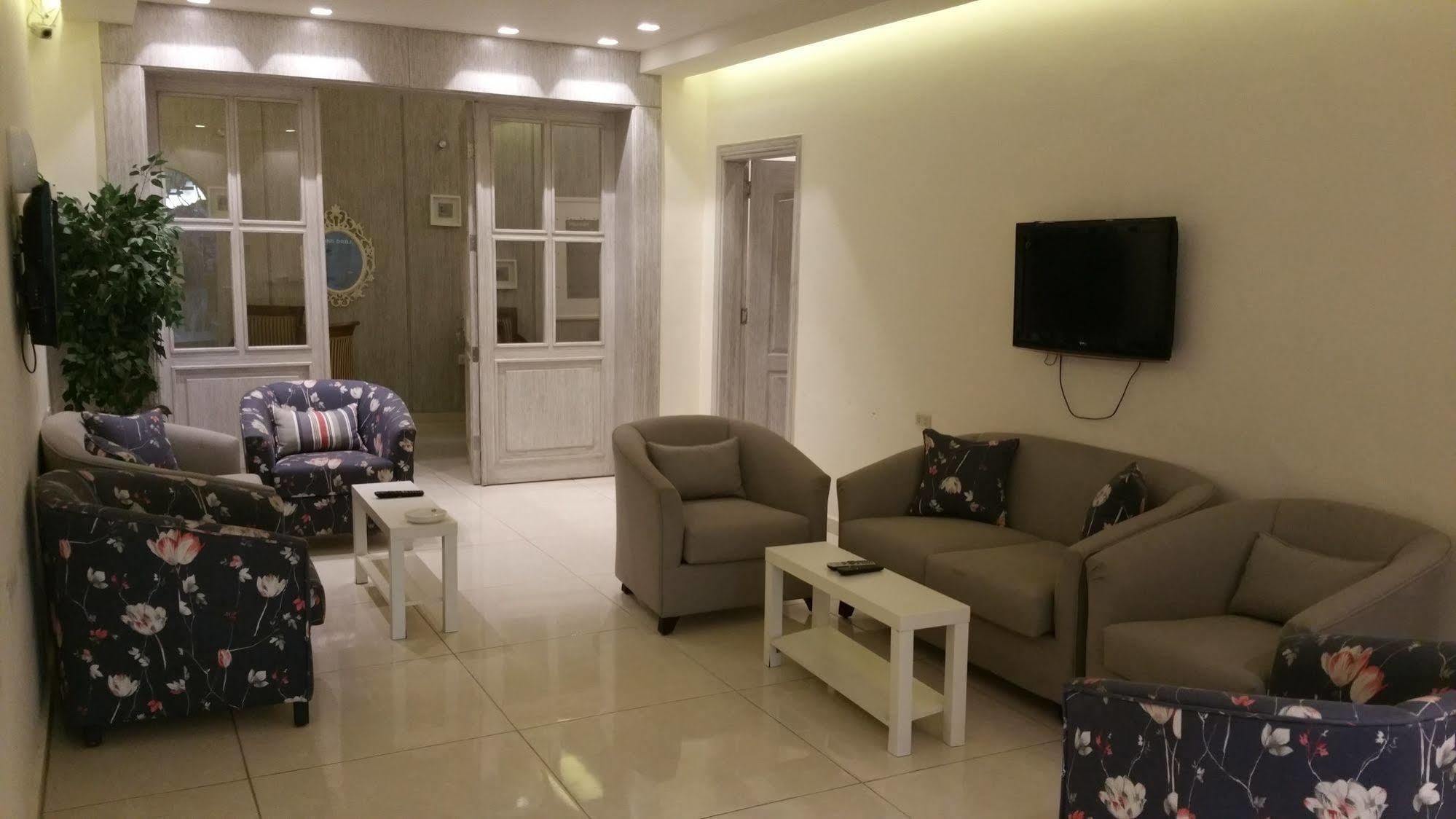 Alballouti Hotel Suites Amman Ngoại thất bức ảnh