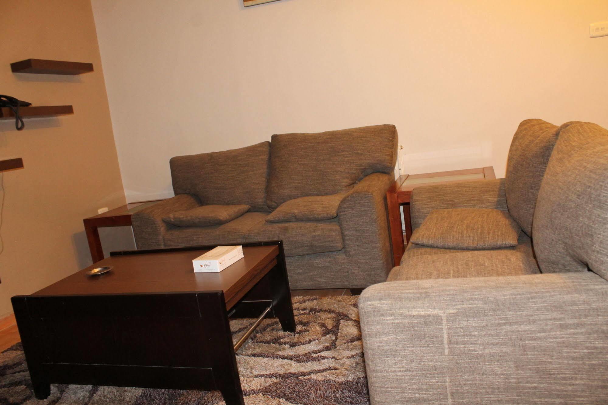 Alballouti Hotel Suites Amman Ngoại thất bức ảnh