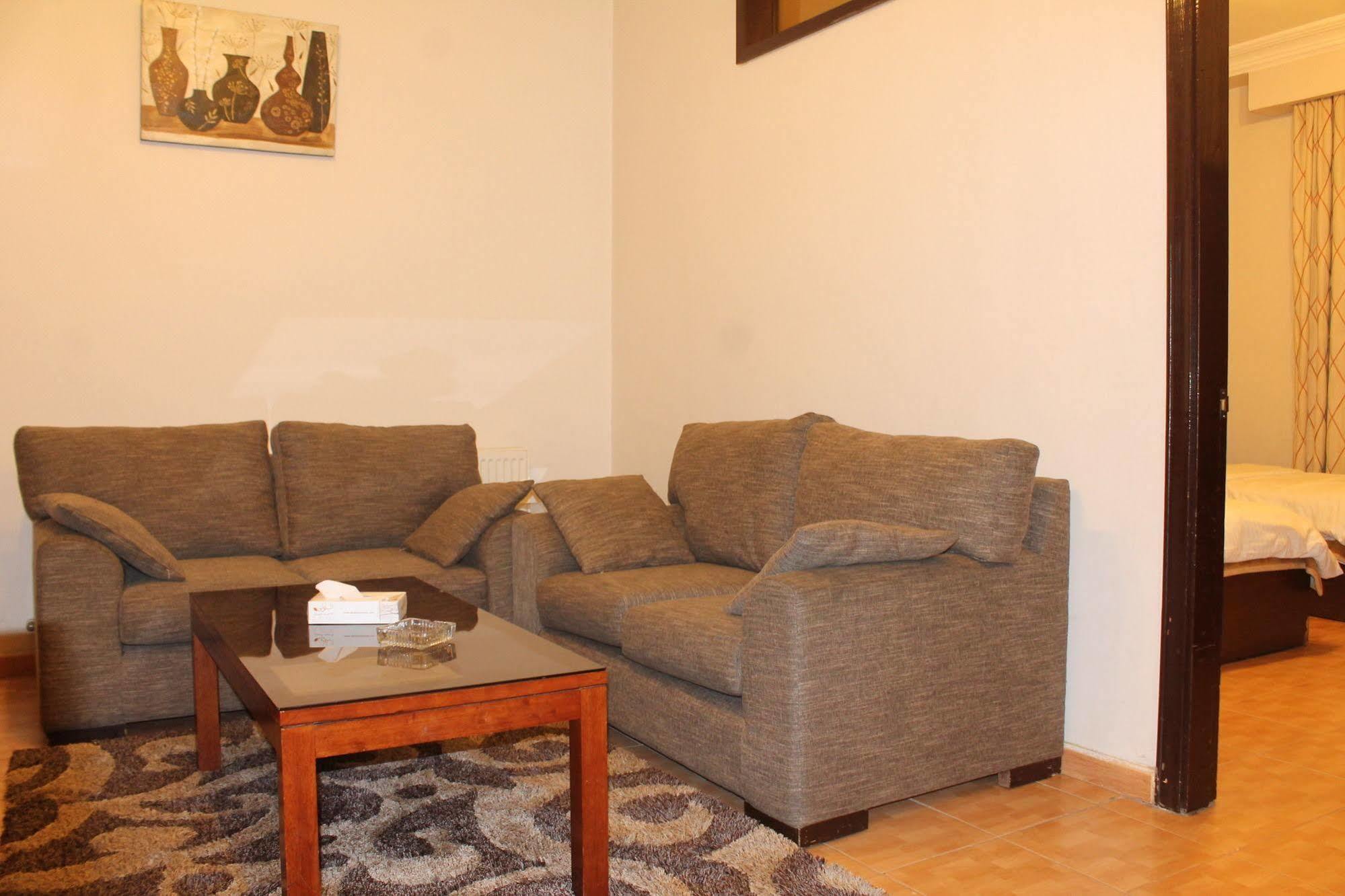 Alballouti Hotel Suites Amman Ngoại thất bức ảnh